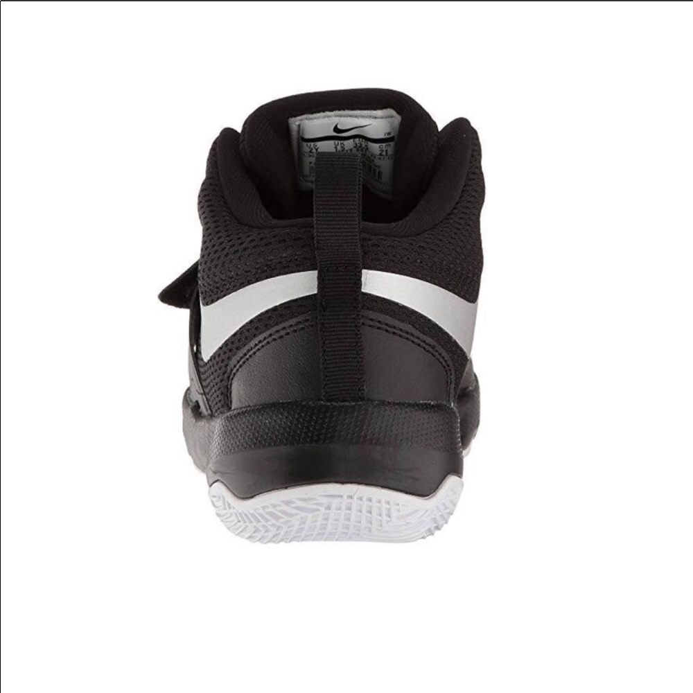 Nike Team Hustle D8 Toddler Sneaker - Picture 4 of 7